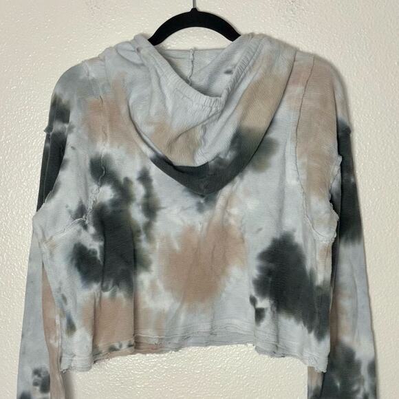 Mono B Sweater Women's Medium Tie Dye Jacquard Cropped Hoodie white, tan, green - Picture 11 of 16
